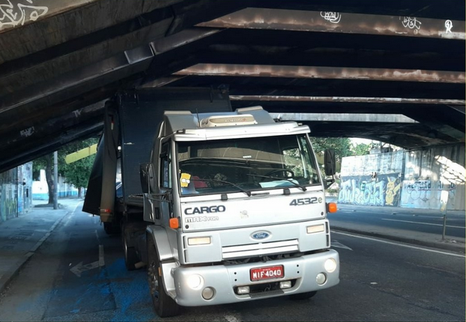 Cargo Caminhão