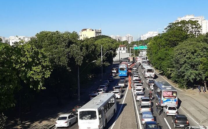 Parado Ponte Rio Niterói