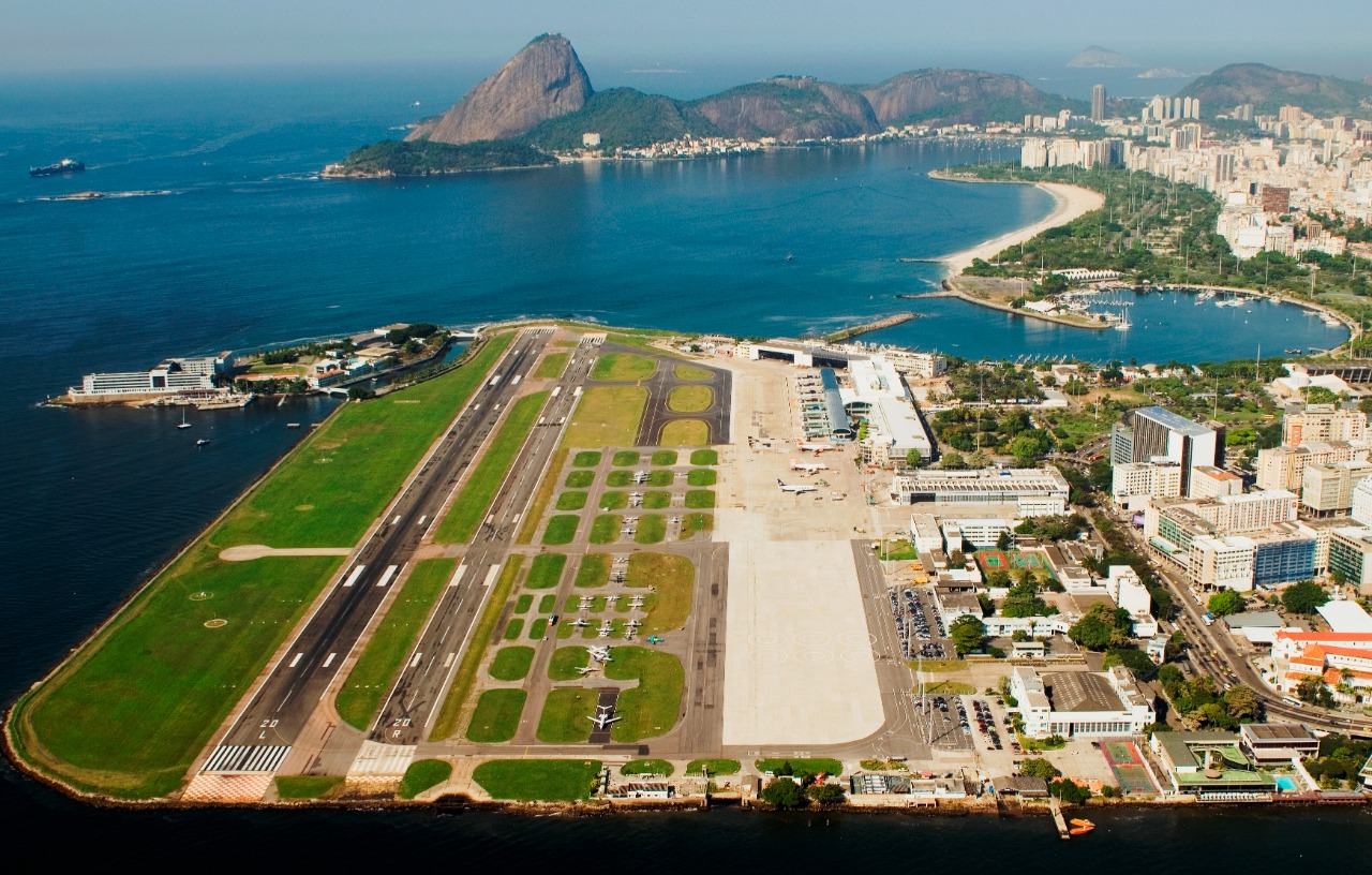 Aeroporto Santos Dumont deve receber mais de 426 mil passageiros durante o Carnaval - Mobilidade Rio