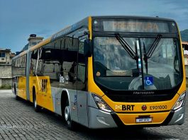 Ônibus BRT Amarelo