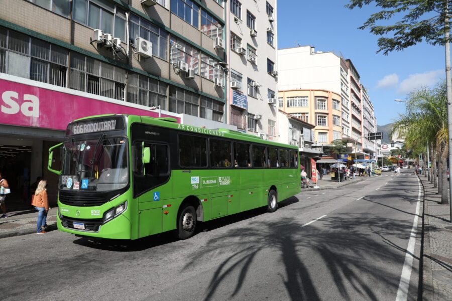 Bus Verde