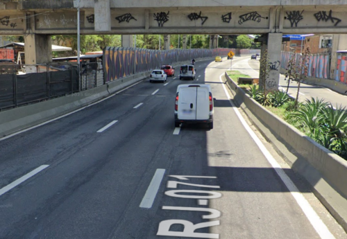 Trecho da Linha Vermelha no bairro Caju