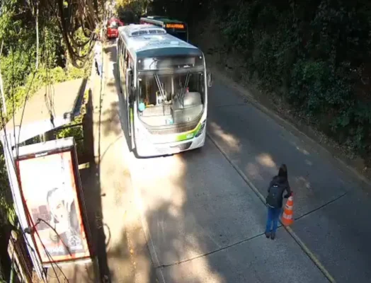 Uma faixa da Estrada das Furnas
