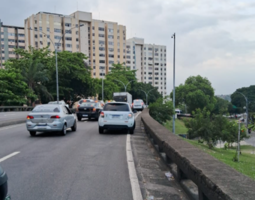 ACIDENTE NA AVENIDA TRINTA E UM DE MARÇO