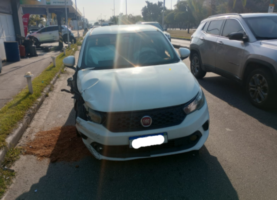 Avenida das Américas Acidente envolvendo dois carros na altura américas