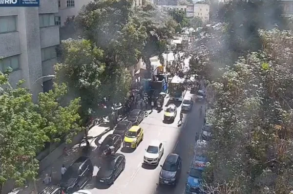 avenida nilo peçanha manifestação