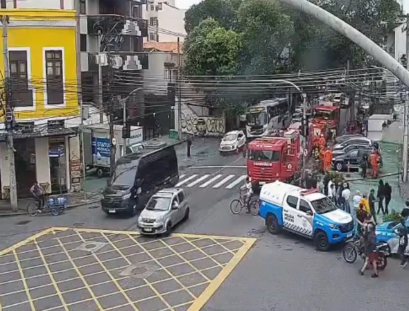 incêndio na Rua São Francisco Xavier