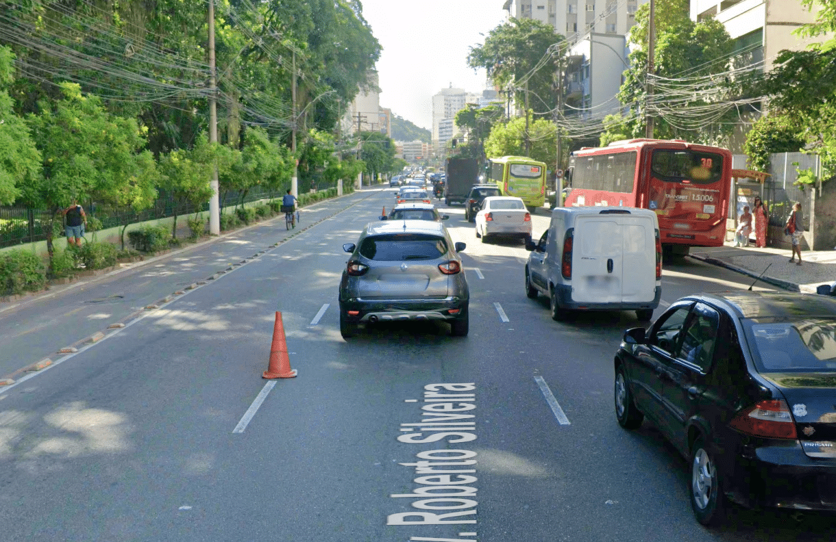 Avenida Roberto Silveira
