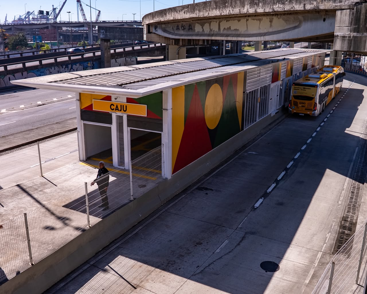 Estação Caju do BRT Transbrasil