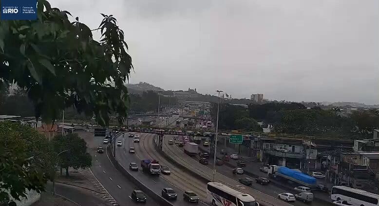 Avenida Brasil pista lateral