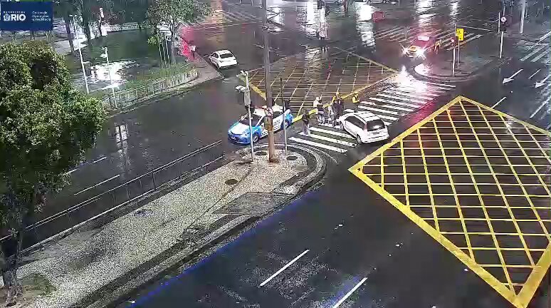 Avenida Presidente Vargas central acidente