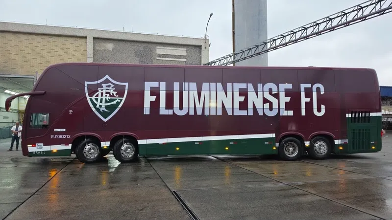 novo ônibus Double Decker do Fluminense